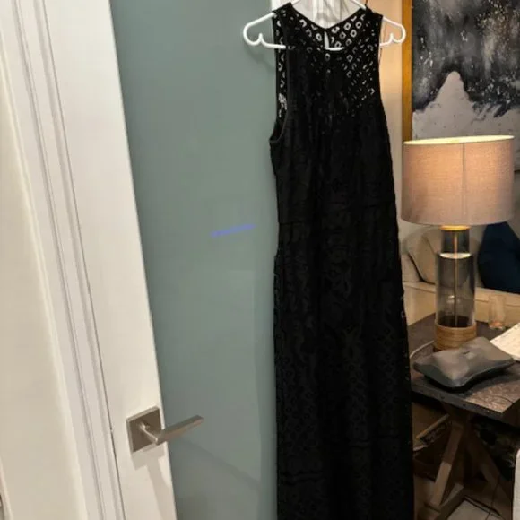 Vera Wang Formal Lace Maxi Dress - Picture 3 of 14